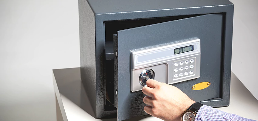 Jewelry Safe Unlocking Service in Fort Lee, New Jersey